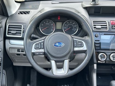 Used 2017 Subaru Forester 2.5i Premium w/ All-Weather Package image 15