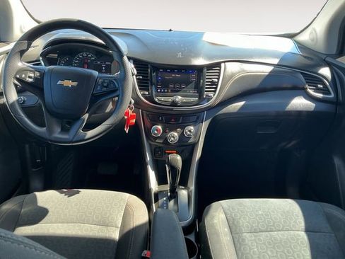 Used 2020 Chevrolet Trax LS w/ Tint and Cruise Package image 15