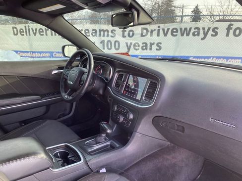 Used 2018 Dodge Charger GT image 17