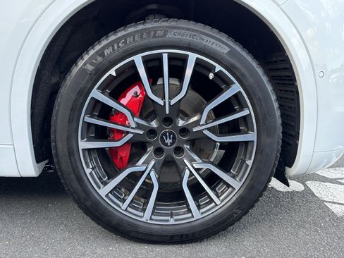 Used 2023 Maserati Grecale GT AWD/4WD image 18