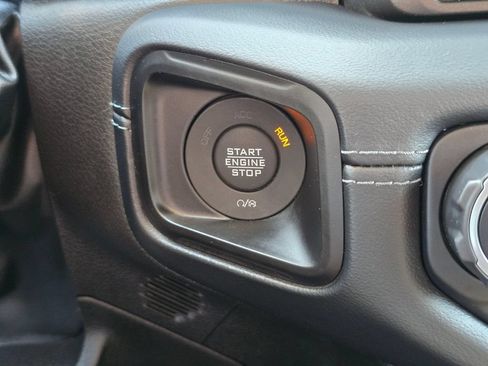 Used 2024 Jeep Wrangler Unlimited Sahara w/ Technology Group AWD/4WD image 26