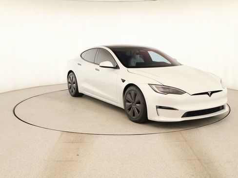 Used 2022 Tesla Model S AWD/4WD image 10
