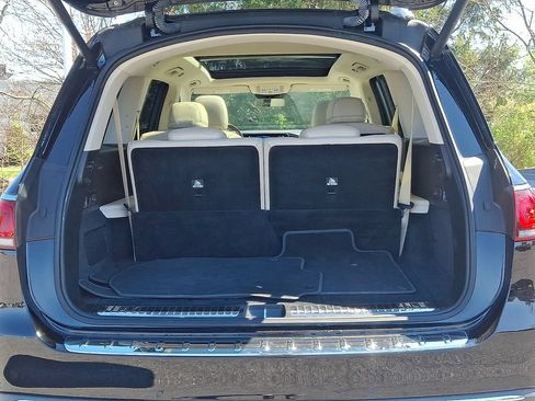 Used 2023 Mercedes-Benz GLS 450 4MATIC image 29