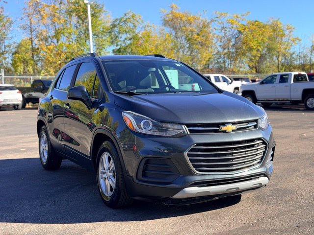 Used 2018 Chevrolet Trax LT w/ LT Convenience Package FWD image 4