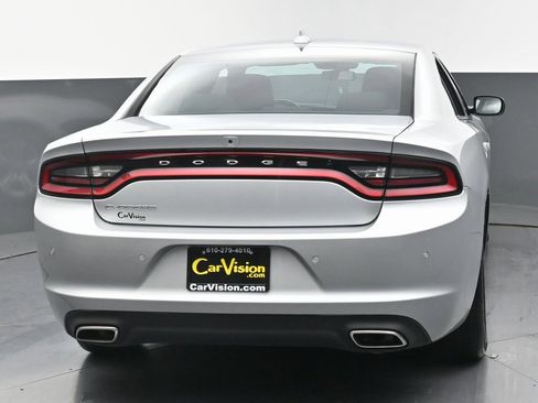 Used 2023 Dodge Charger SXT image 4