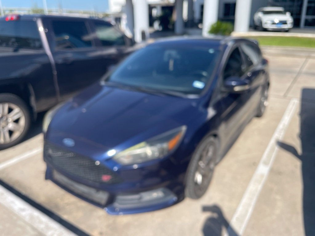 Used 2016 Ford Focus ST w/ Equipment Group 402A FWD image 1