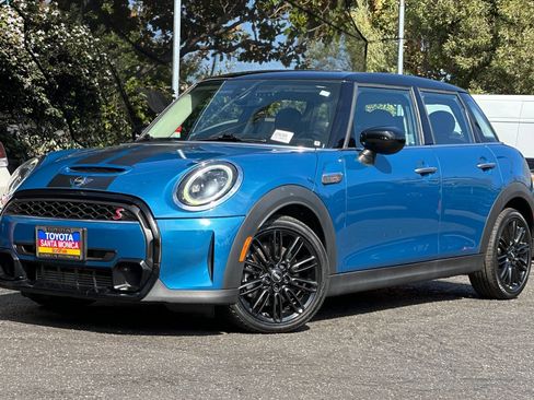 Used 2023 MINI Cooper S FWD image 8