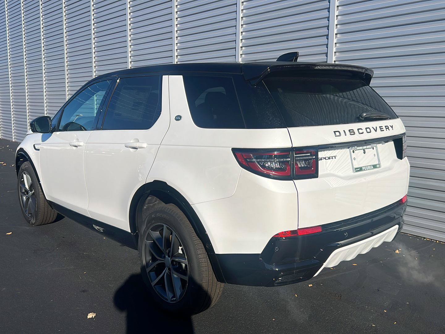 New 2026 Land Rover Discovery Sport Landmark AWD/4WD image 3