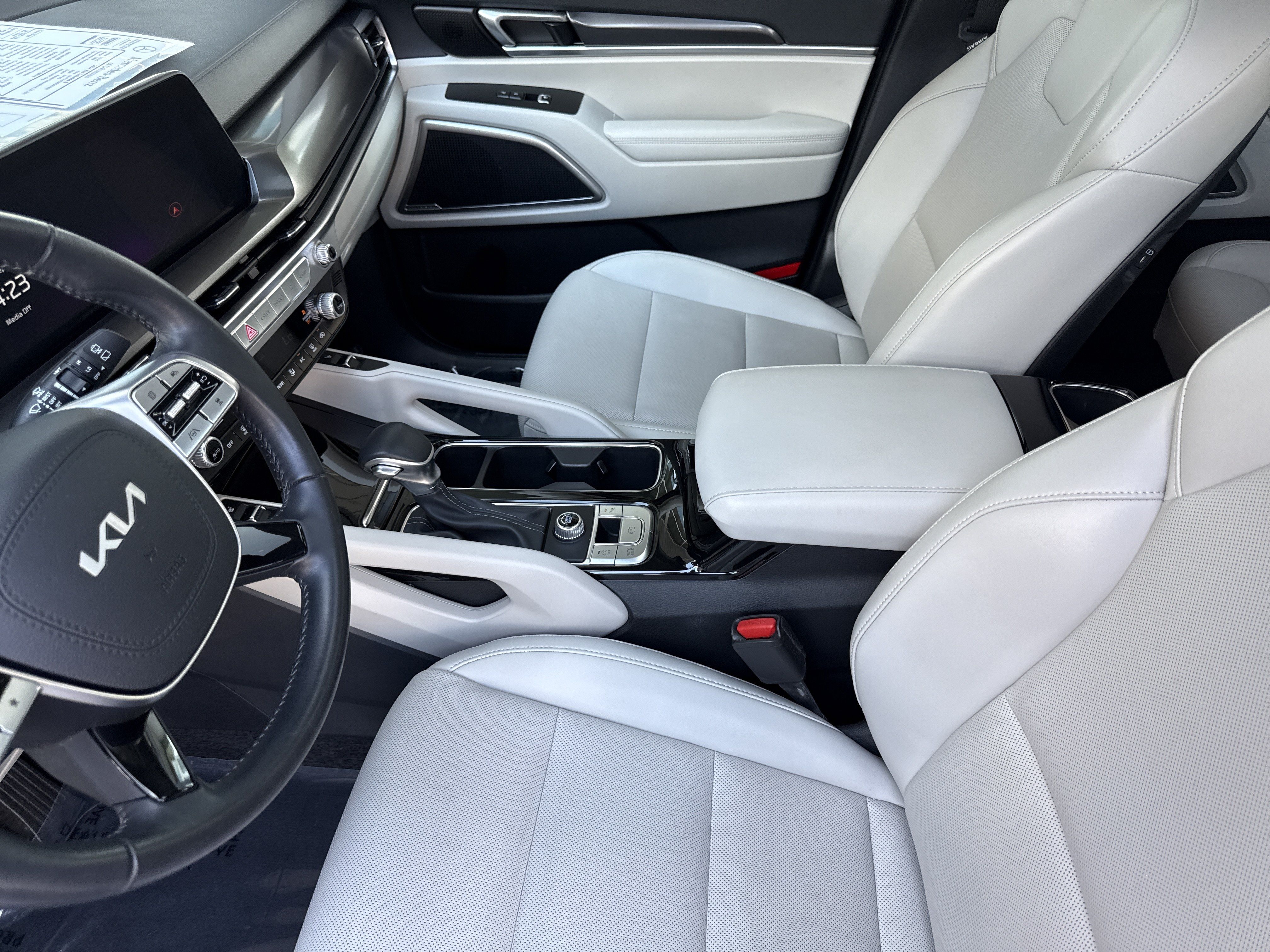 Used 2024 Kia Telluride S w/ S Sunroof Package FWD image 21