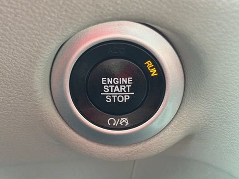 Used 2023 Chrysler Voyager LX FWD image 47