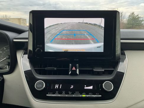 Used 2024 Toyota Corolla LE image 18