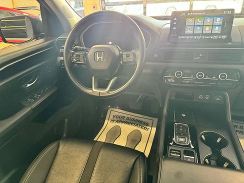 Used 2025 Honda Pilot EX-L image 24