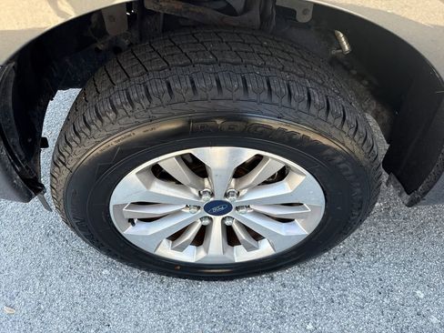 Used 2017 Ford F150 XL w/ Equipment Group 101A Mid image 11