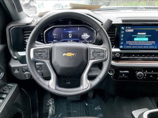 Used 2024 Chevrolet Silverado 2500 LT video 4