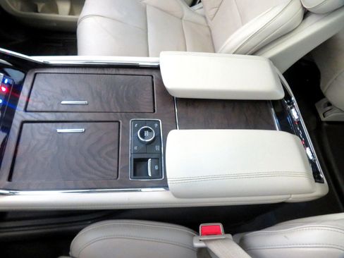 Used 2019 Lincoln Navigator Reserve w/ Cargo Package image 48