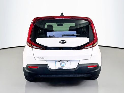 Used 2020 Kia Soul LX image 6