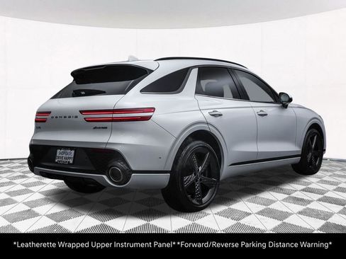 Used 2025 Genesis GV70 3.5T Sport w/ Sport Advanced Package image 18