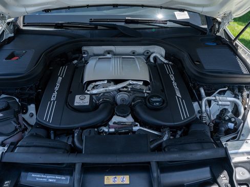 Used 2019 Mercedes-Benz GLC 63 AMG 4MATIC image 30