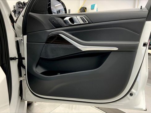 Certified 2023 BMW X5 xDrive40i w/ Executive Package image 29