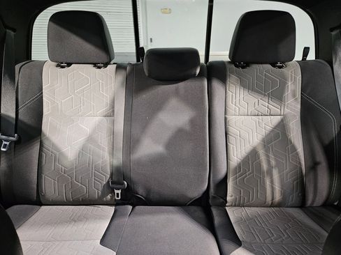 Used 2022 Toyota Tacoma TRD Sport image 13