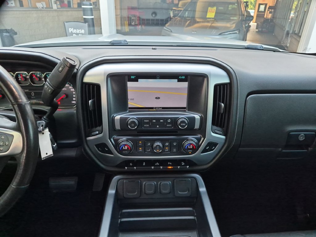 Used 2018 GMC Sierra 1500 SLT w/ SLT Premium Package AWD/4WD image 14