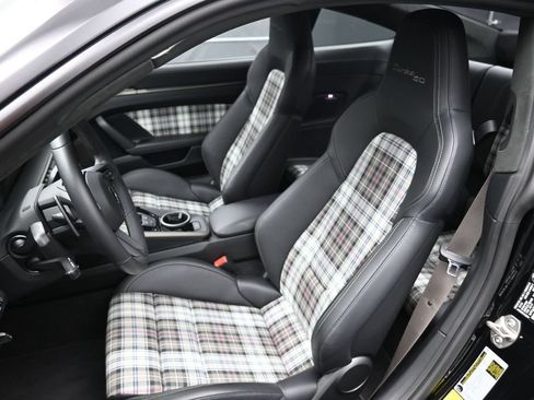 Used 2025 Porsche 911 Turbo AWD/4WD image 6