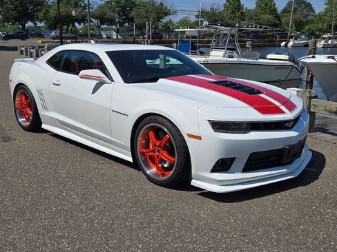 Used 2014 Chevrolet Camaro SS w/ RS Package image 2