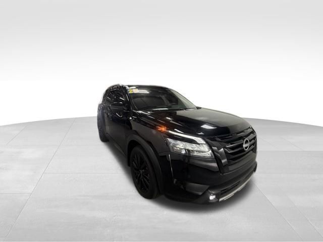 Used 2025 Nissan Pathfinder SL w/ SL Premium Package AWD/4WD image 5