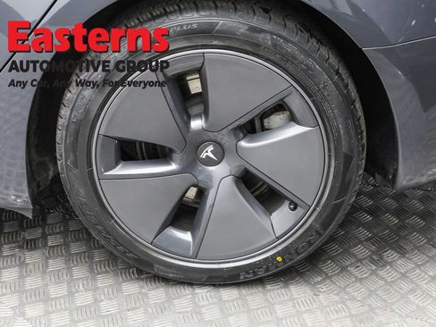 Used 2023 Tesla Model 3 Standard Range image 8