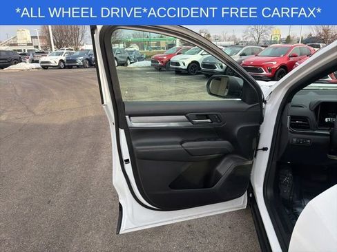 Used 2025 GMC Terrain Elevation image 26