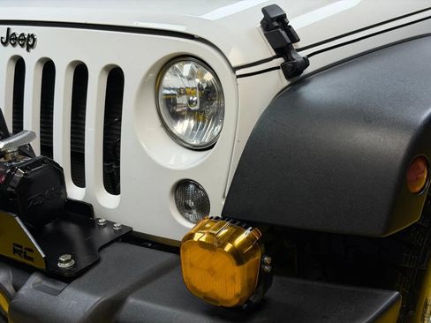 Used 2018 Jeep Wrangler Unlimited Sport S AWD/4WD image 30