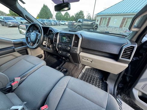 Used 2018 Ford F150 XLT w/ Equipment Group 302A Luxury AWD/4WD image 9