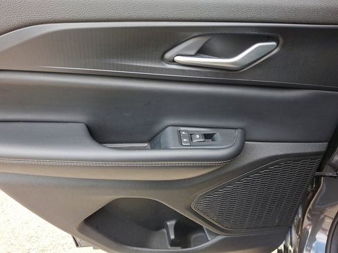 Used 2024 Jeep Grand Cherokee Laredo image 19