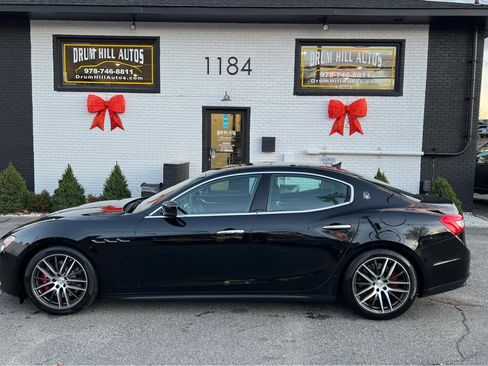Used 2014 Maserati Ghibli S Q4 AWD/4WD image 2