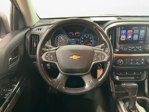 Used 2017 Chevrolet Colorado LT w/ LT Convenience Package AWD/4WD image 12