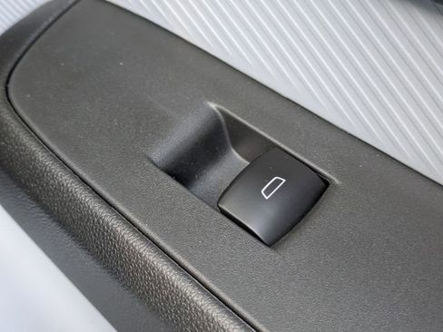 New 2027 Chevrolet Bolt LT w/ Comfort Package image 33