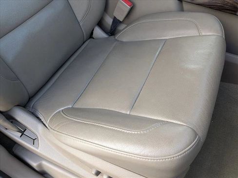 Used 2016 GMC Yukon SLT w/ HD Trailering Package image 22