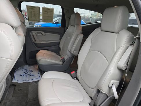 Used 2012 Chevrolet Traverse LT image 30