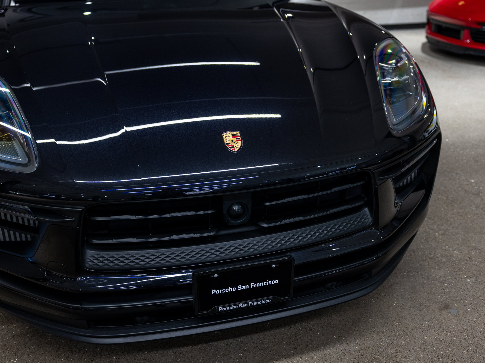 Certified 2023 Porsche Macan S AWD/4WD image 13