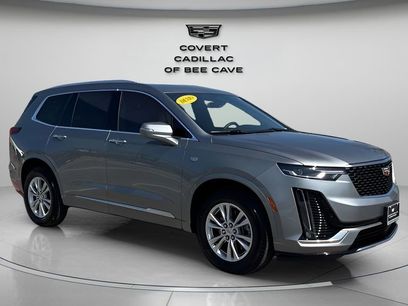 New 2025 Cadillac XT6 Luxury