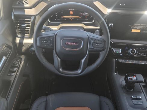 New 2026 GMC Sierra 1500 AT4 w/ AT4 Preferred Package AWD/4WD image 9