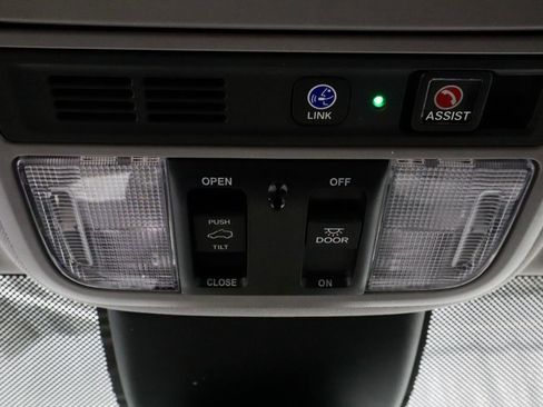 Used 2024 Honda Odyssey Touring image 32