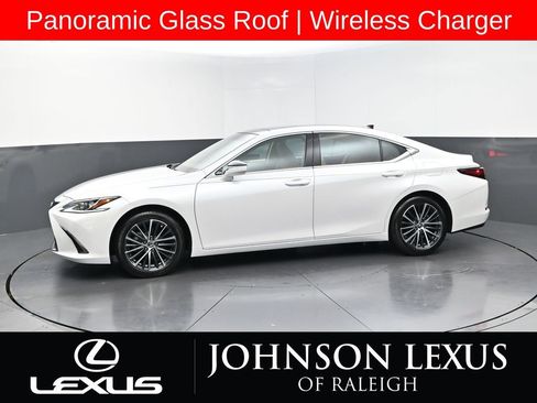 Used 2025 Lexus ES 350 w/ Premium Package FWD image 2