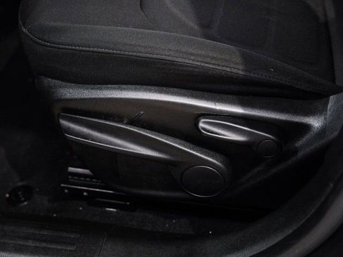 Used 2018 Jeep Renegade Latitude image 35