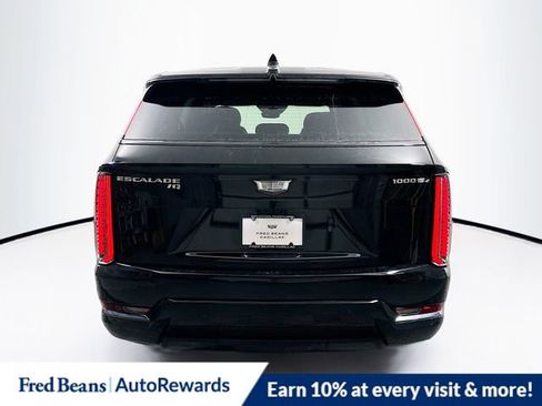 New 2025 Cadillac Escalade IQ Sport 2 image 5