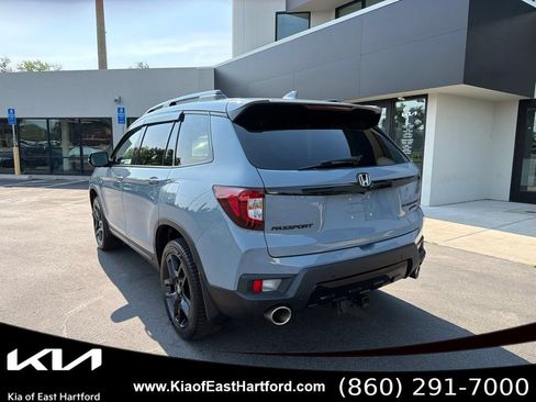 Used 2024 Honda Passport Black Edition image 10