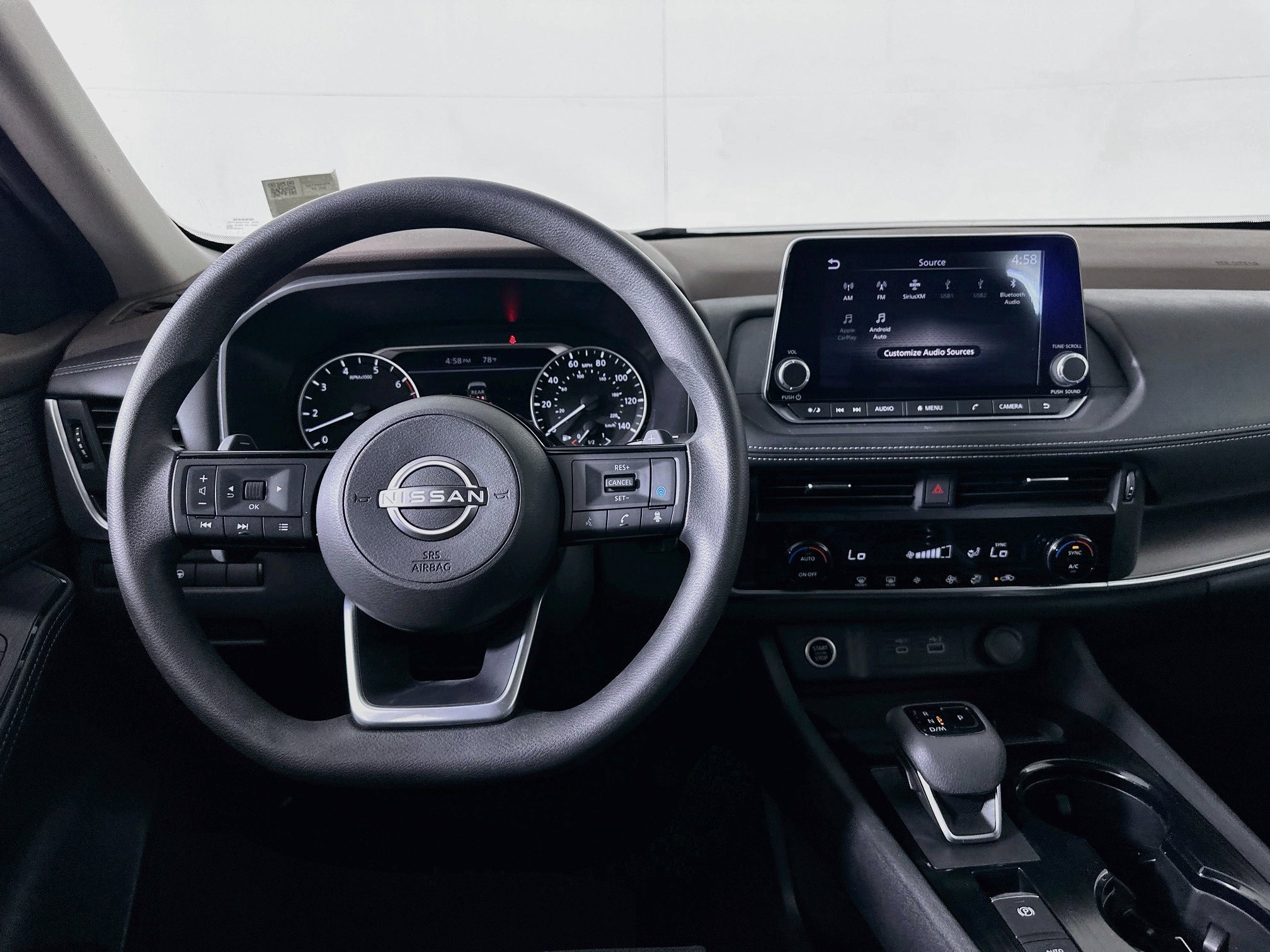 Used 2023 Nissan Rogue SV FWD image 17