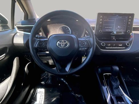 Used 2021 Toyota Corolla LE FWD image 5