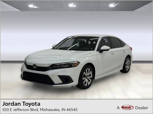 Used 2022 Honda Civic LX image 1