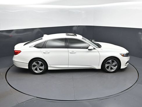 Used 2018 Honda Accord EX image 34